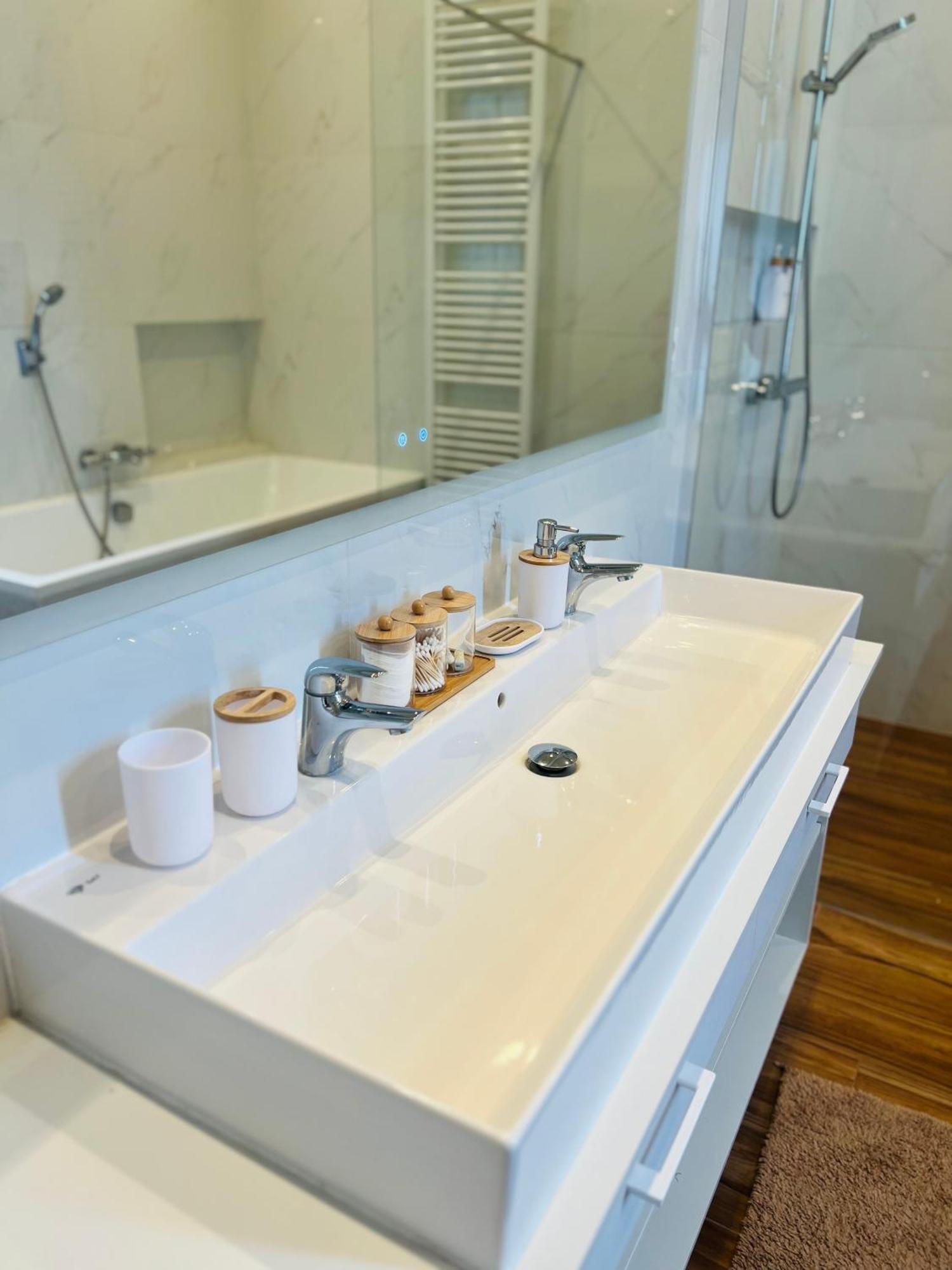 Wenceslas Square Apartment 150 M2 Praha Eksteriør bilde